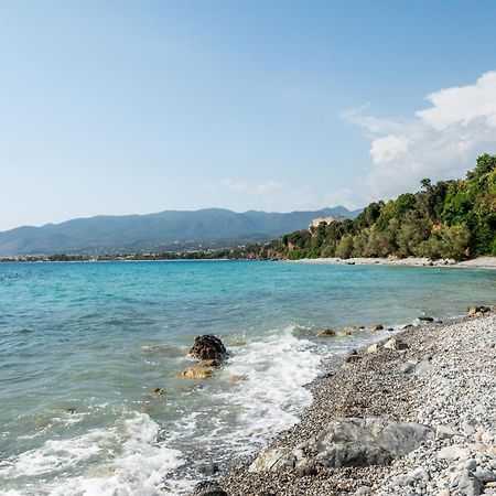 Thea Seaview Luxury Living Villa Kalamáta Kültér fotó