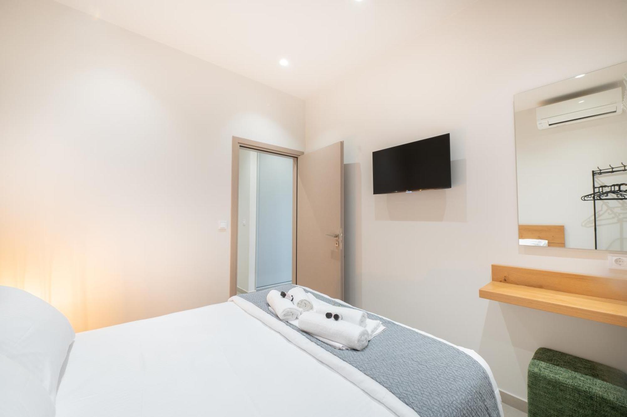 Thea Seaview Luxury Living Villa Kalamáta Kültér fotó
