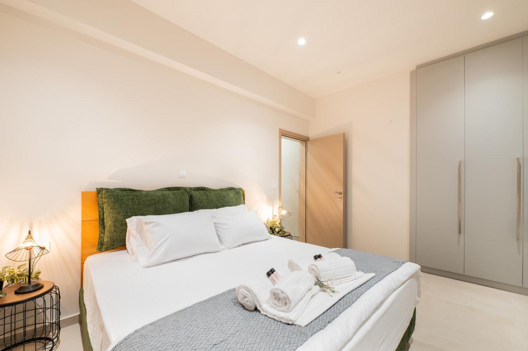 Thea Seaview Luxury Living Villa Kalamáta Kültér fotó